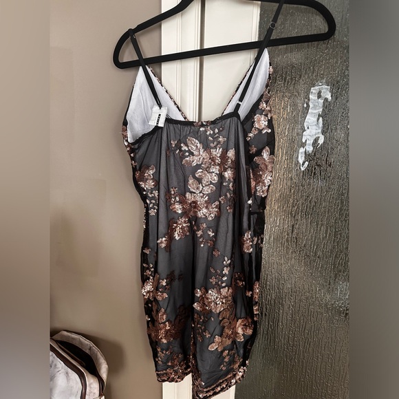 CBR SHORT SPAGHETTI STRAP SEQUIN DRESS - Picture 3 of 4